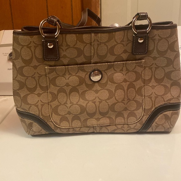 Coach purse - Picture 1 of 6